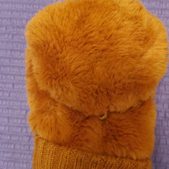 American eagle ~ Orange-toned brown warm mittens - Picture 3 of 4